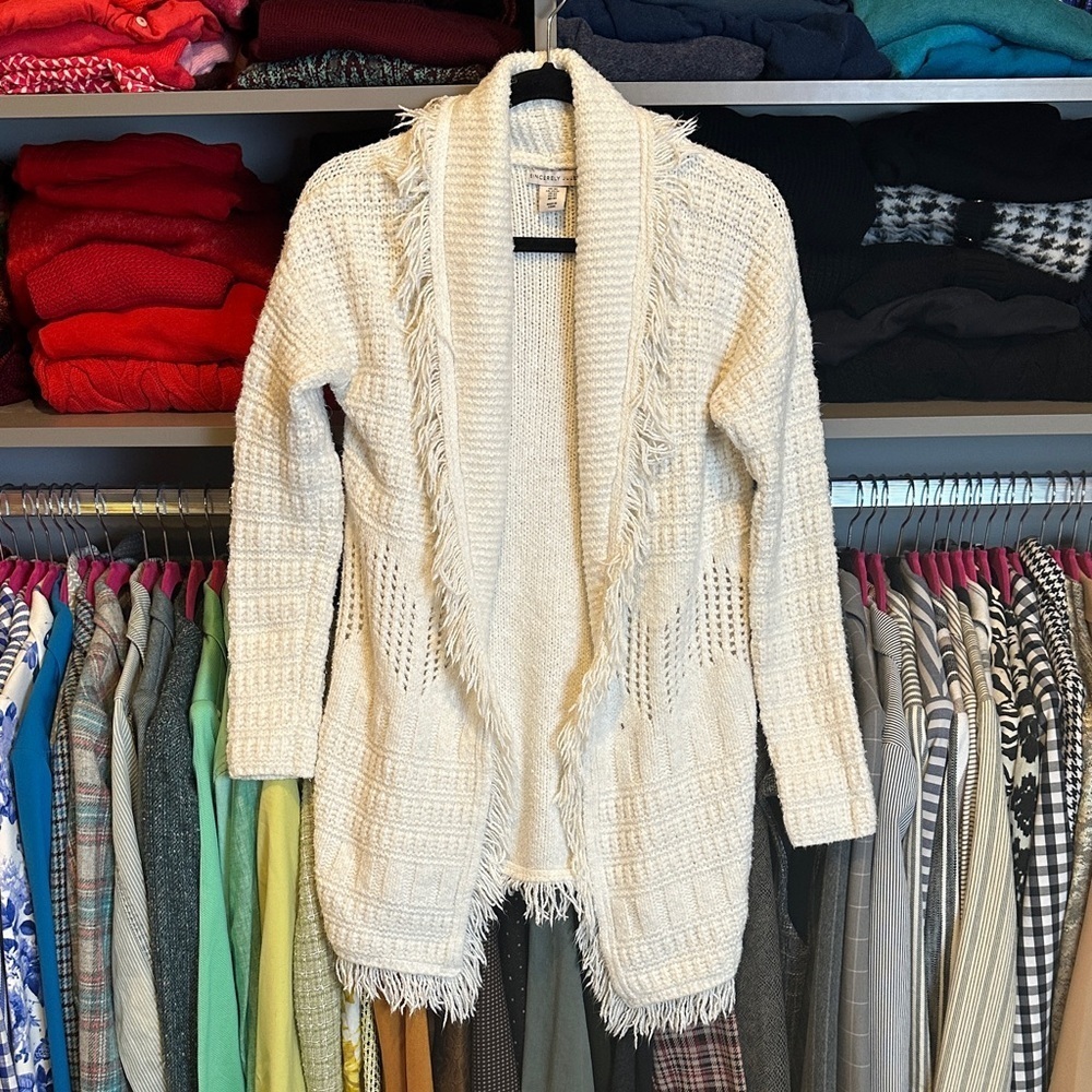 Sincerely Jules white long sleeve open front fringed cardigan size XS